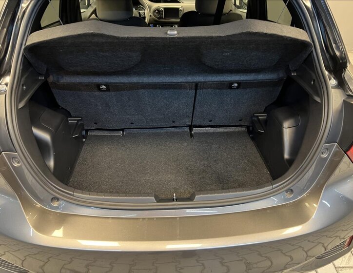 Toyota Yaris 12