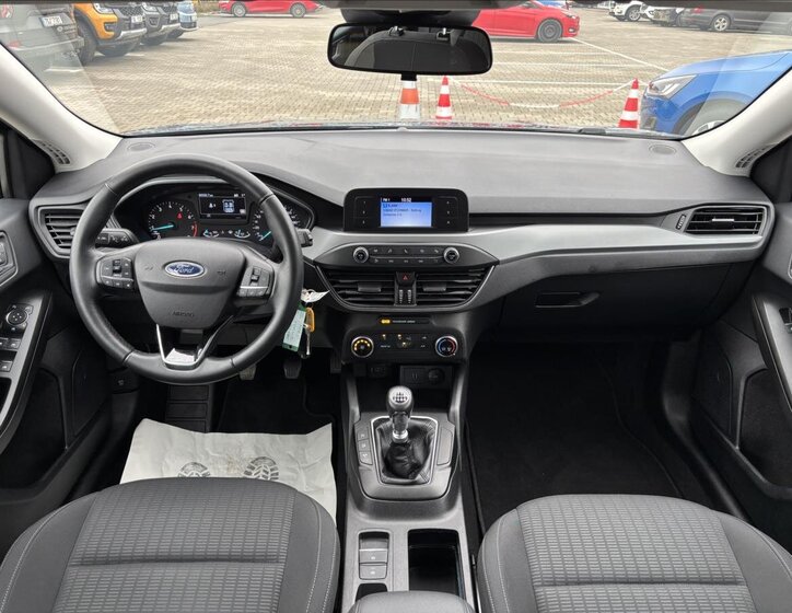 Ford Focus Kombi 999,0 92 kw