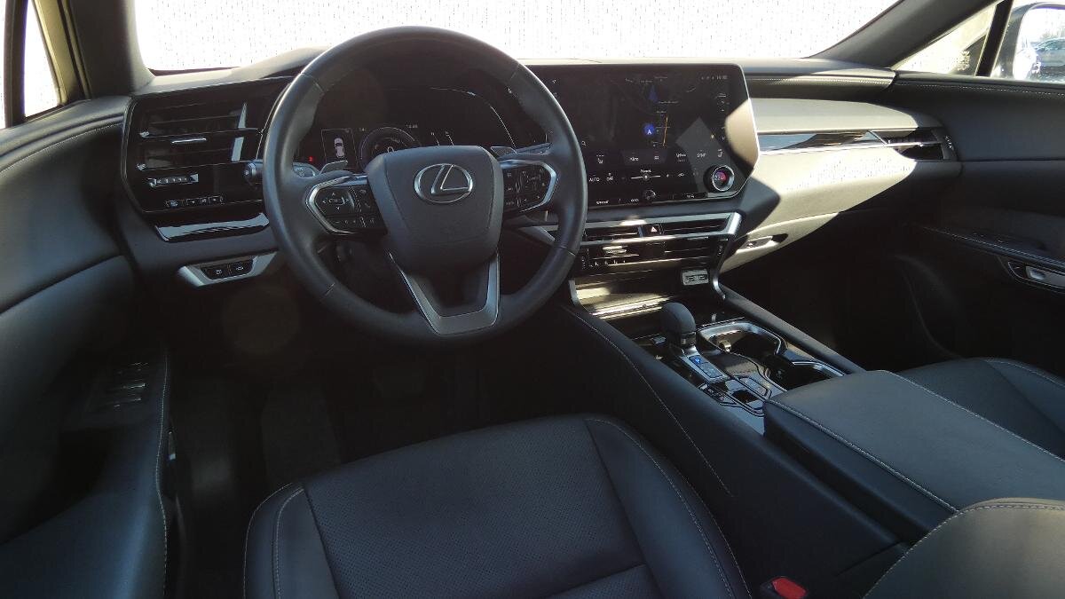 Lexus RX 350h SUV / Terénní 2,5 l 140 kw