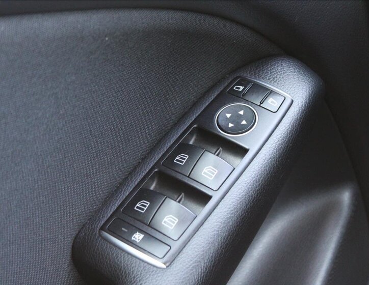 Mercedes-Benz Třídy B MPV 1,5 l 80 kw