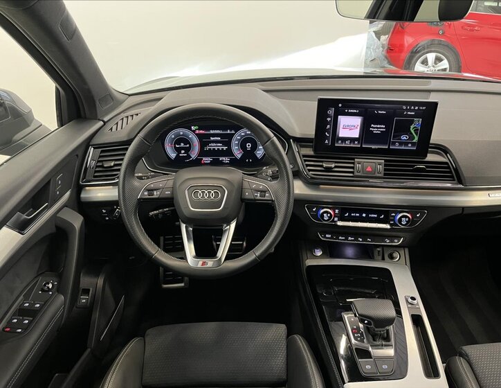 Audi Q5 6