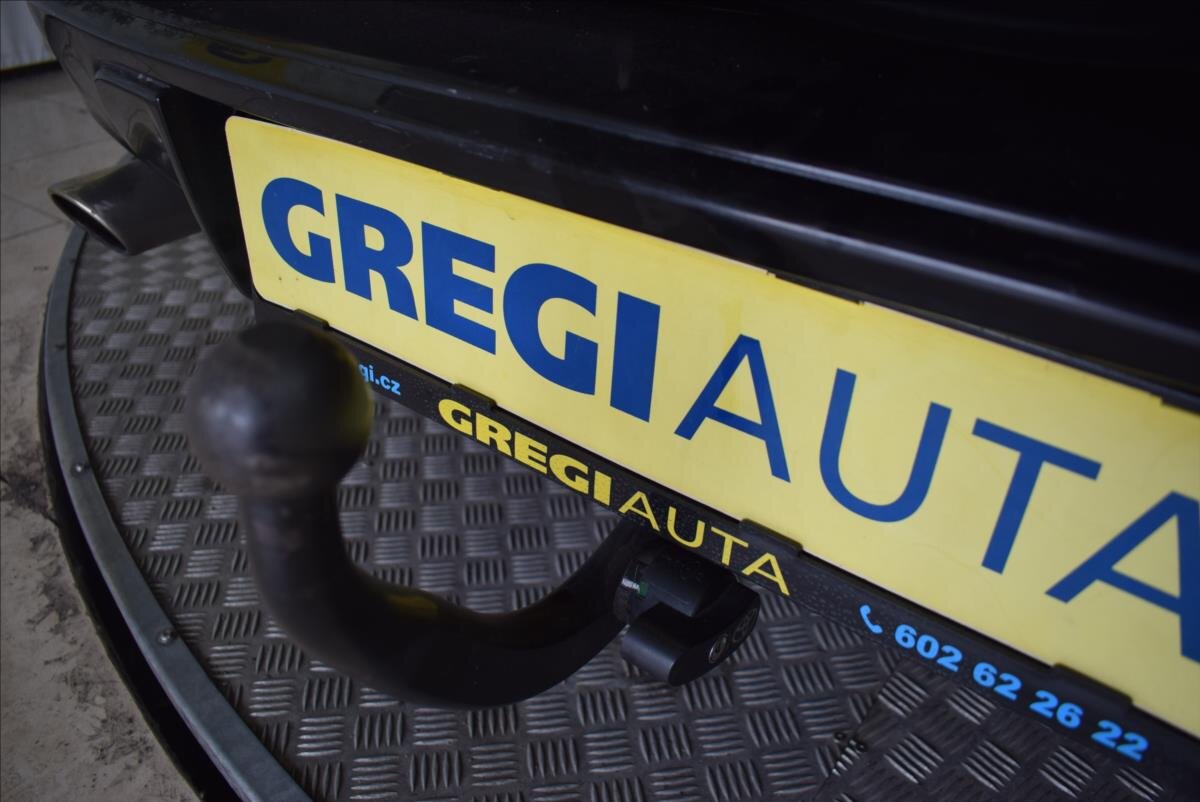 Toyota RAV4 SUV 2,0 l 112 kw