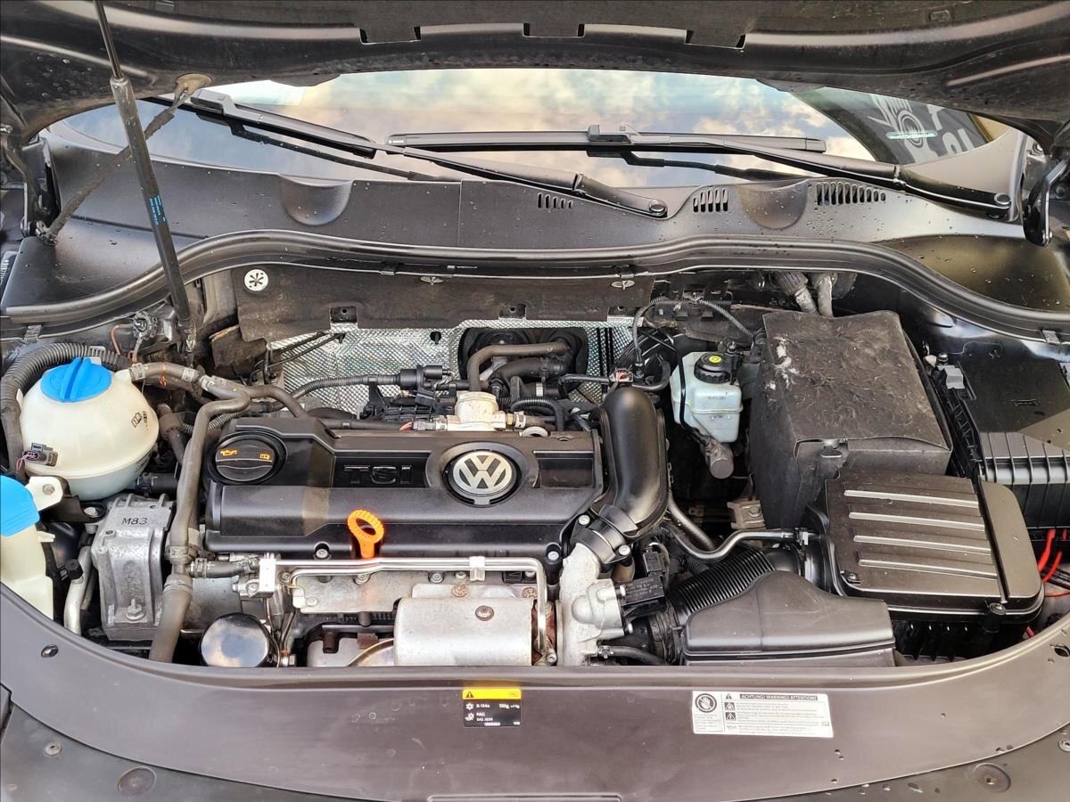 Volkswagen Passat Kombi 1,4 l 90 kw