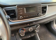 KIA Rio 11