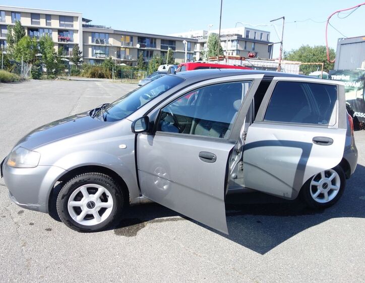 Chevrolet Aveo 12