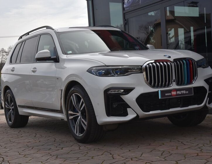 BMW X7 SUV / Terénní 3,0 l 195 kw