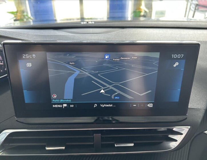 Peugeot 3008 SUV / Terénní 1,5 l 96 kw