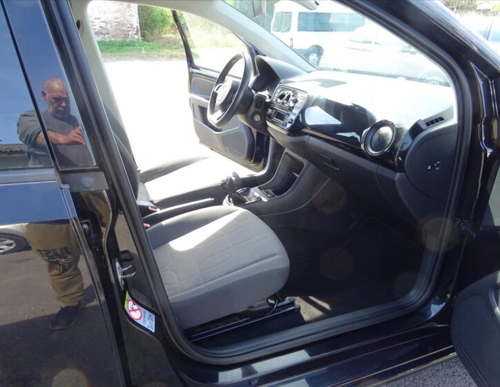 Volkswagen up! Hatchback 999,0 44 kw