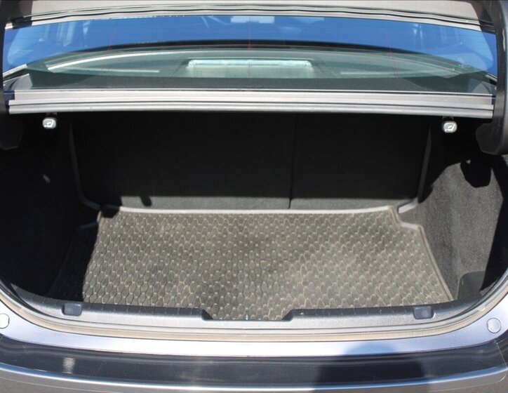 Mazda 3 Sedan / Limuzína 2,0 l 110 kw