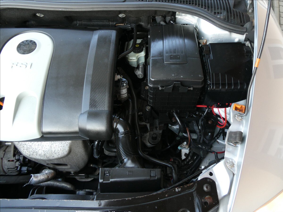 Škoda Octavia Sedan / Limuzína 1,6 l 85 kw