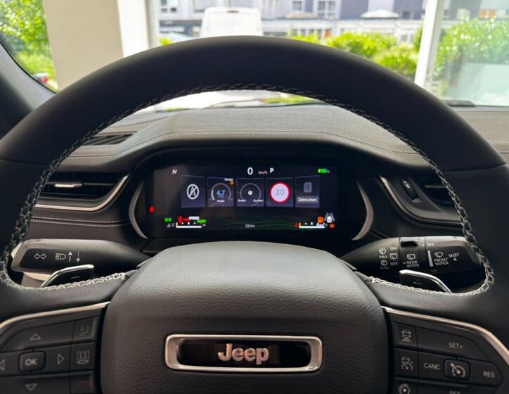 Jeep Grand Cherokee 34