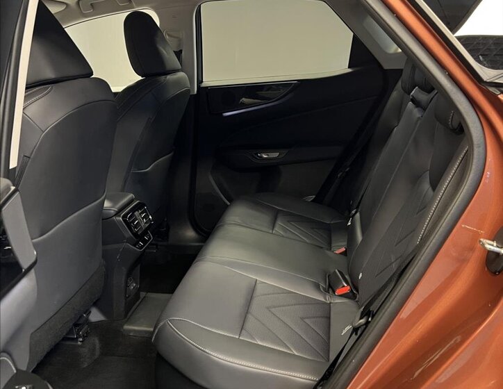 Lexus NX 450h plus SUV 2,5 l 227 kw