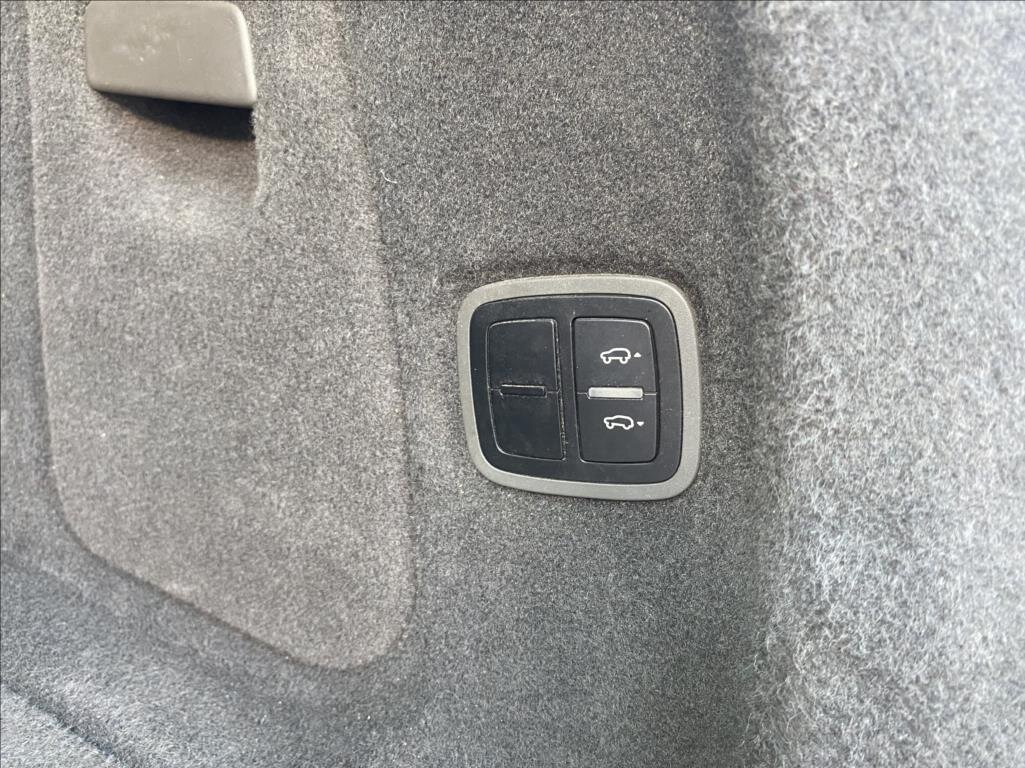 Porsche Cayenne SUV / Terénní 3,0 l 184 kw