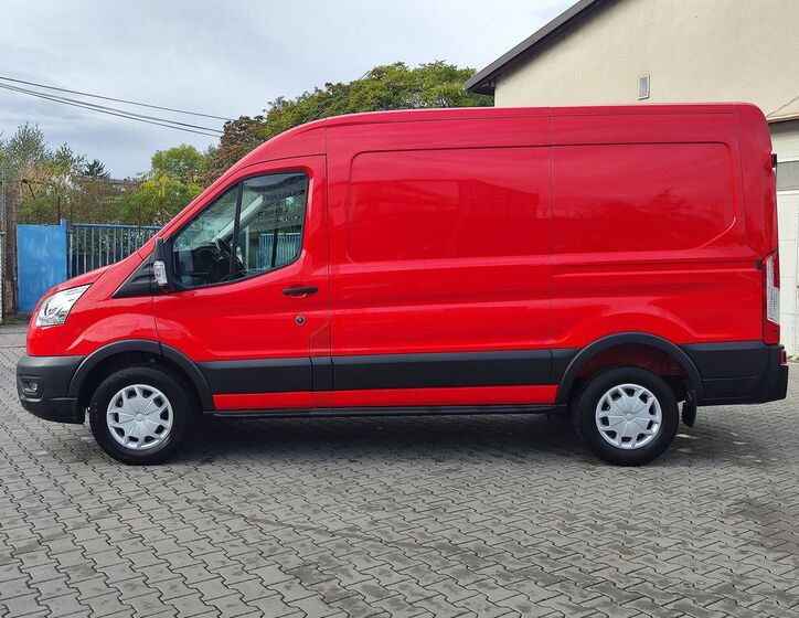 Ford Transit 8