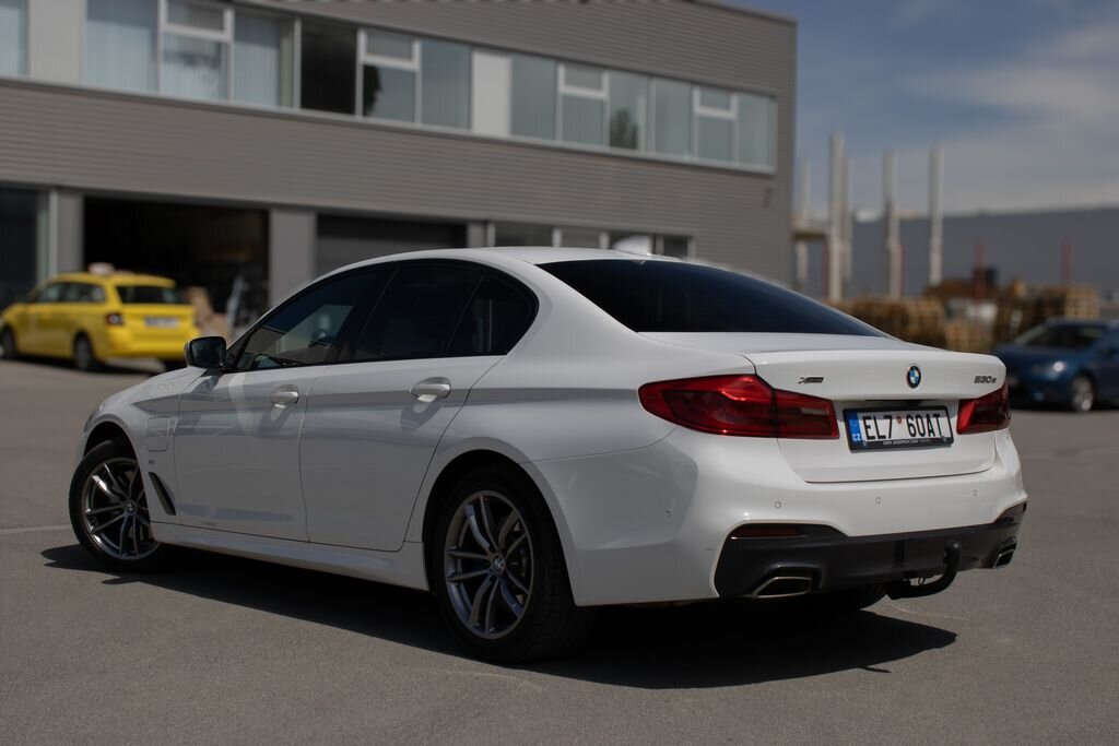 BMW Řada 5 Sedan / Limuzína 2,0 l 185 kw