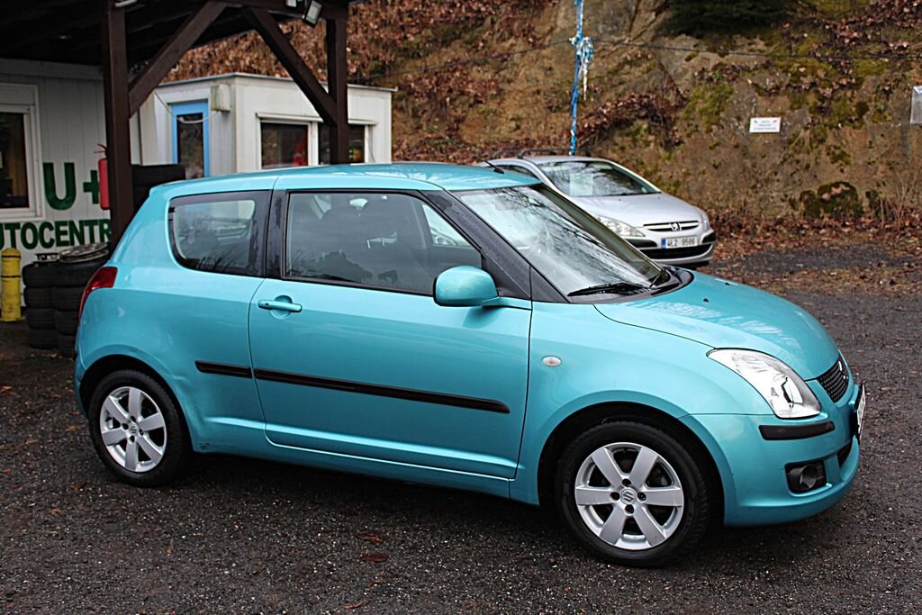 Suzuki Swift Hatchback 1,3 l 67 kw
