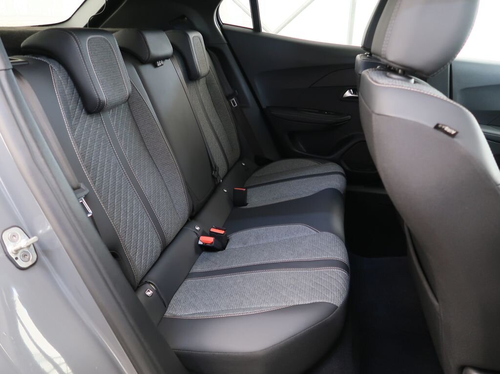 Peugeot 2008 SUV / Terénní 1,2 l 74 kw