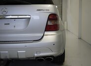 Mercedes-Benz Třídy M SUV 6,2 l 375 kw