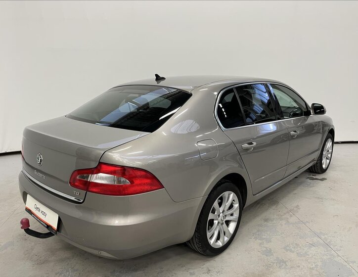 Škoda Superb Liftback 2,0 l 103 kw