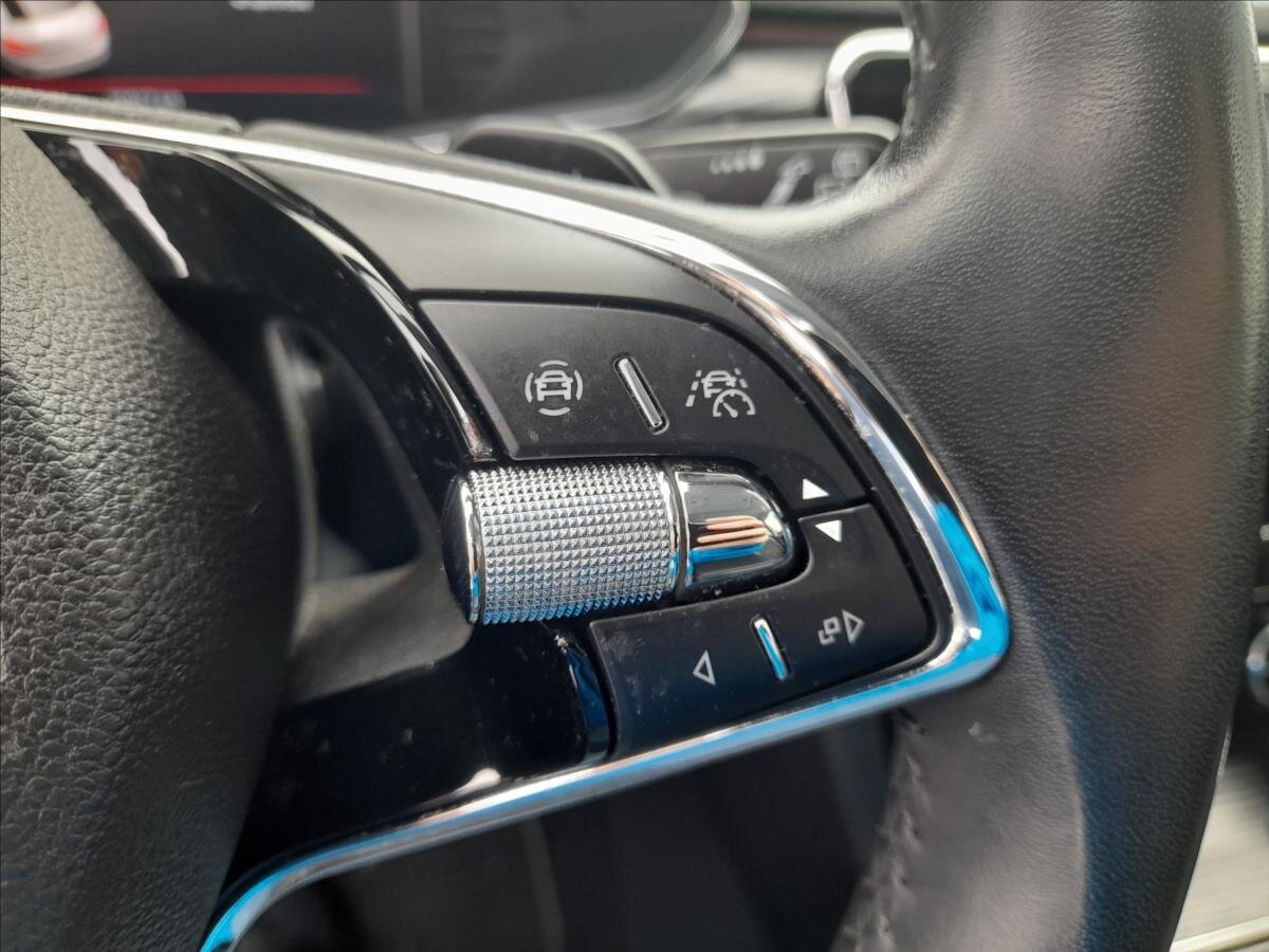 Škoda Superb Liftback 2,0 l 110 kw