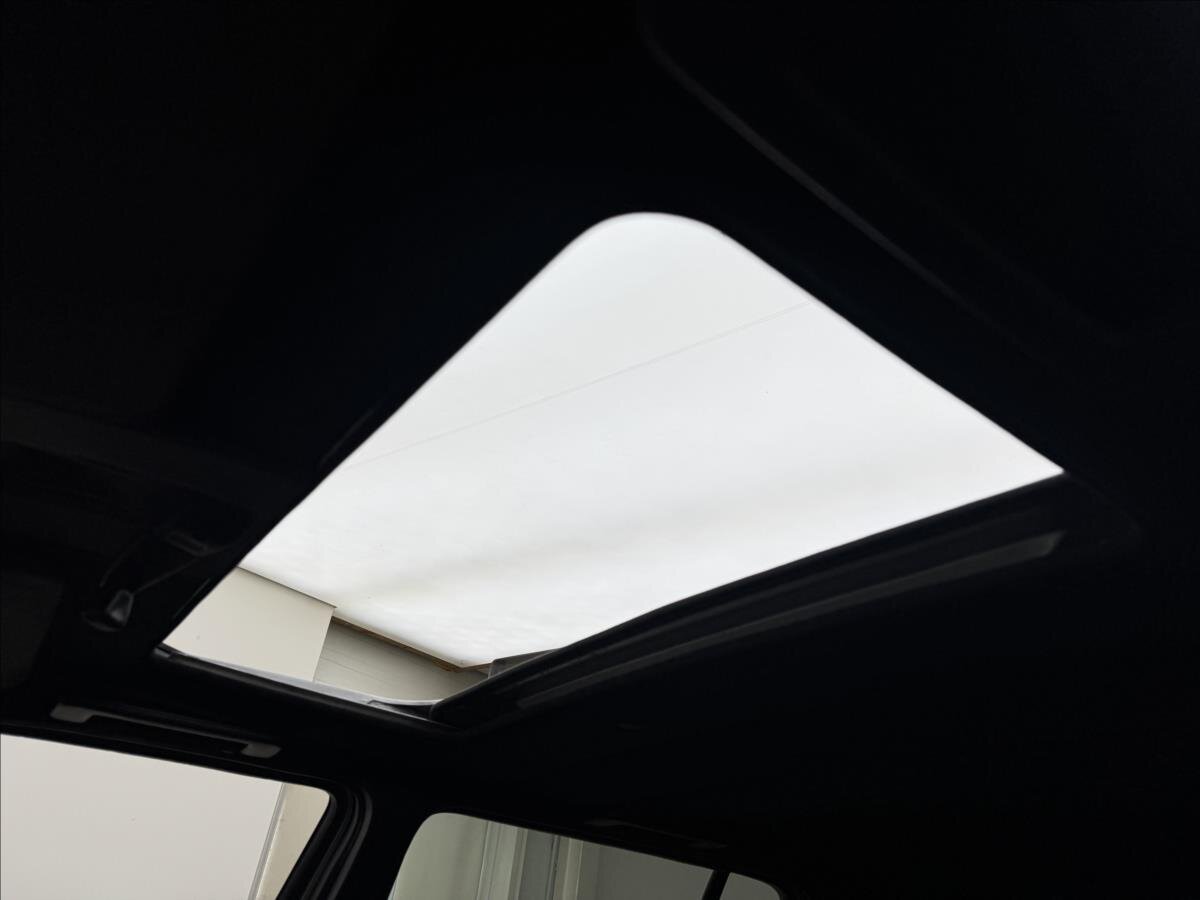 Volkswagen Golf Sedan / Limuzína 1,8 l 79 kw