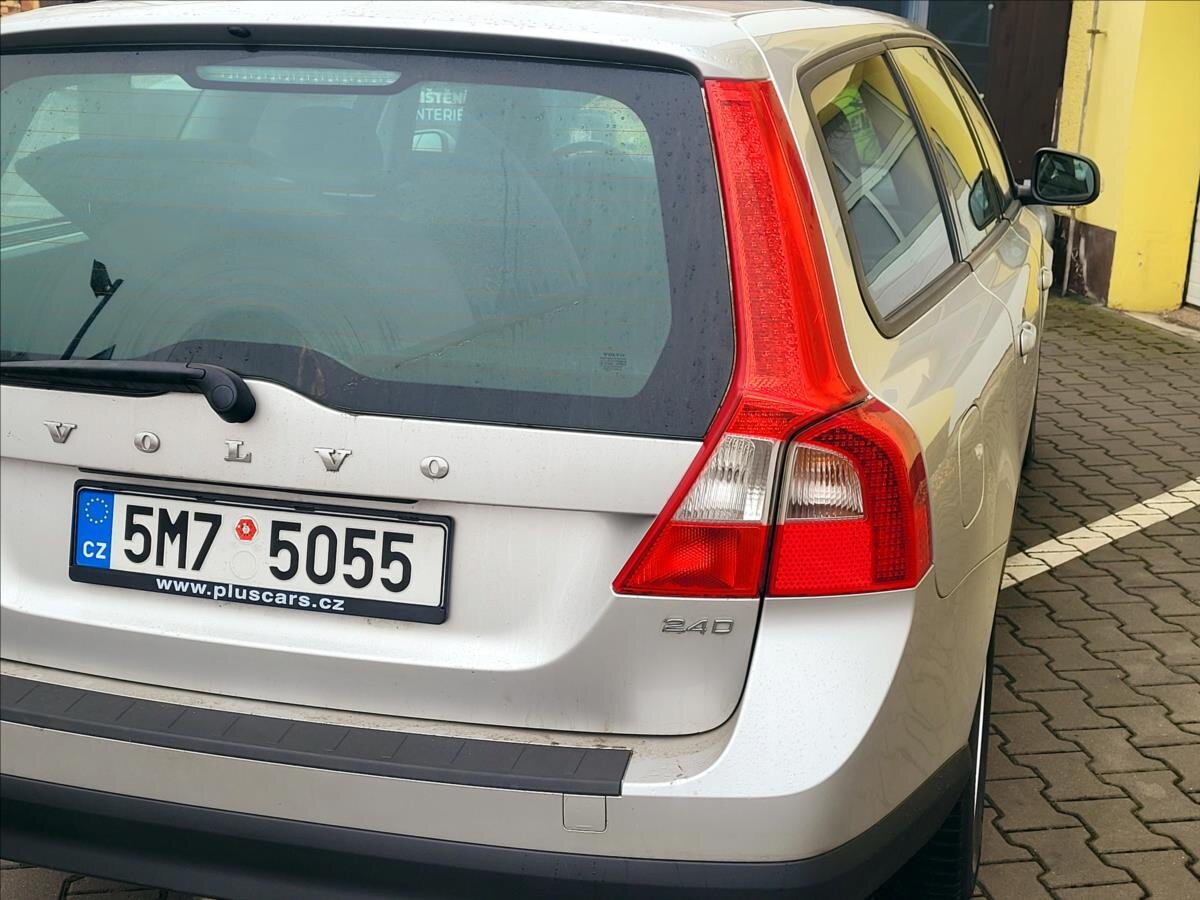 Volvo V70 Kombi 2,4 l 129 kw