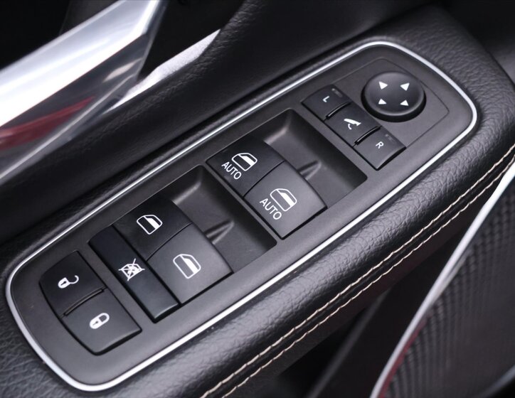 Dodge RAM Pick-up 5,7 l 291 kw