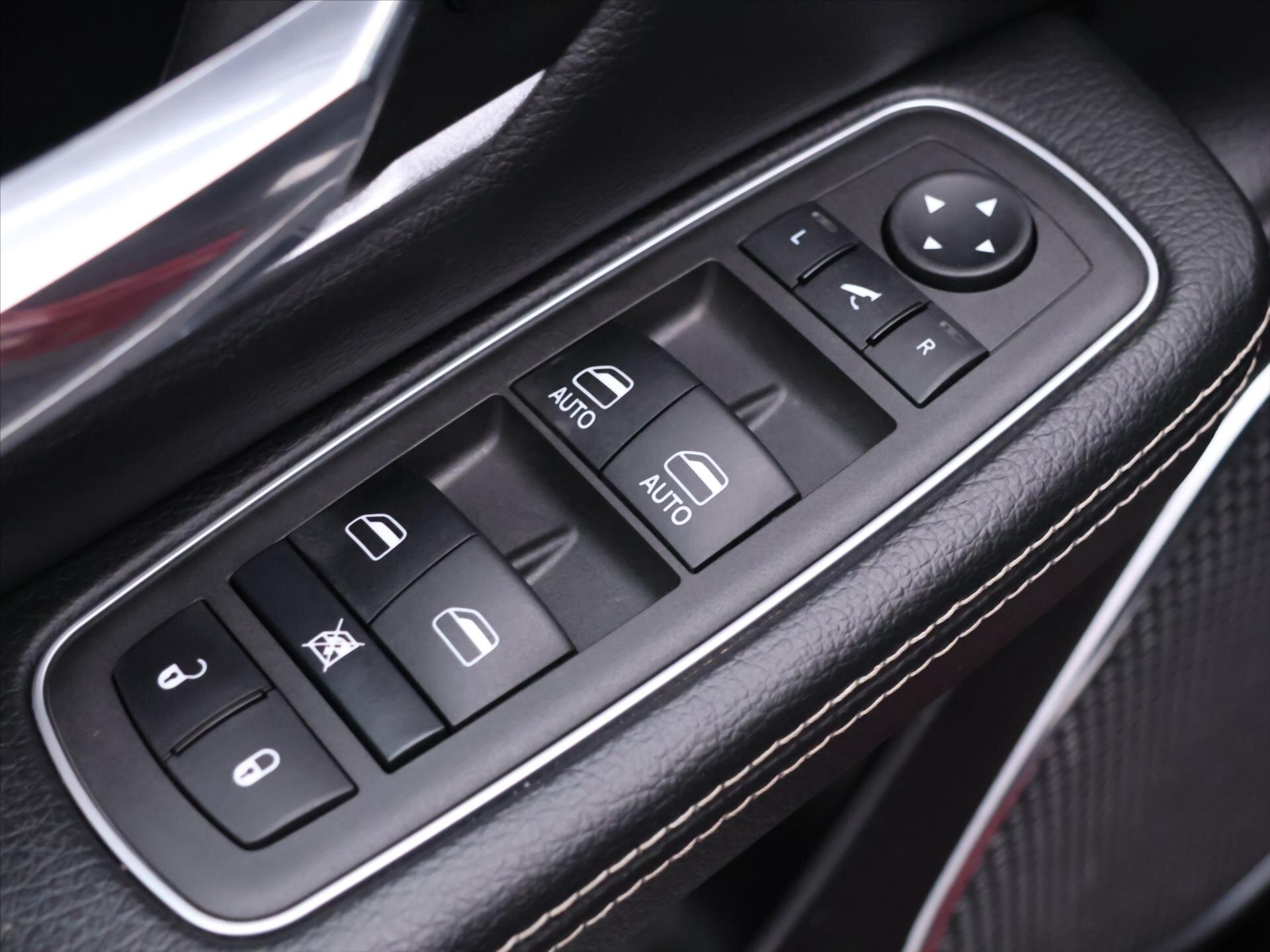 Dodge RAM Pick-up 5,7 l 291 kw