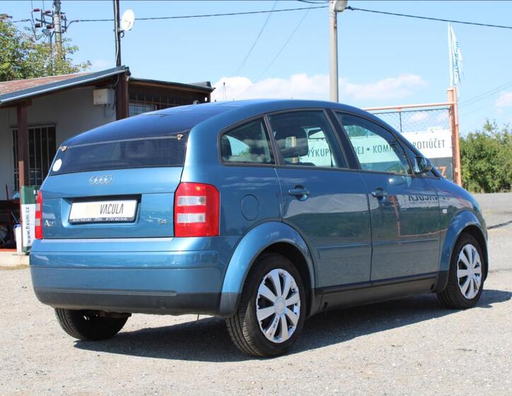 Audi A2 5