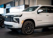 Chevrolet Suburban SUV 6,2 l 313 kw