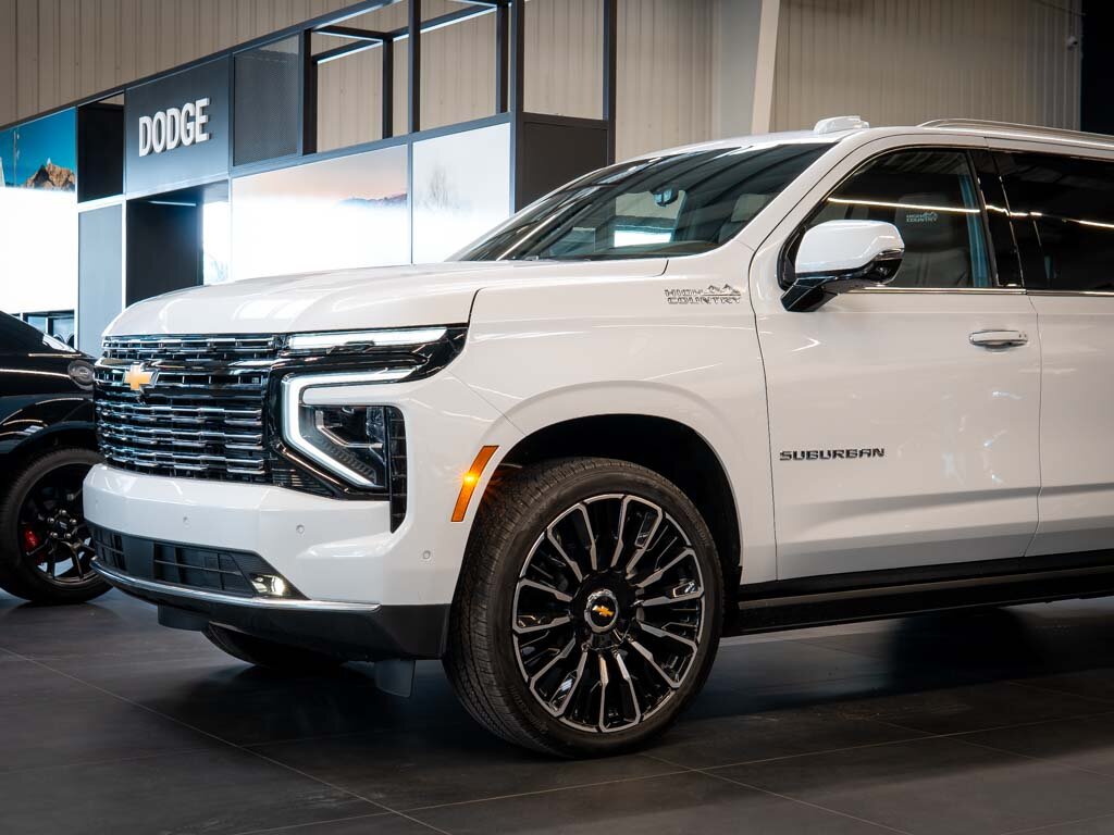 Chevrolet Suburban SUV 6,2 l 313 kw