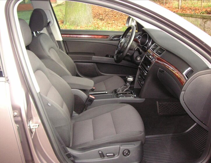 Škoda Superb Kombi 2,0 l 103 kw