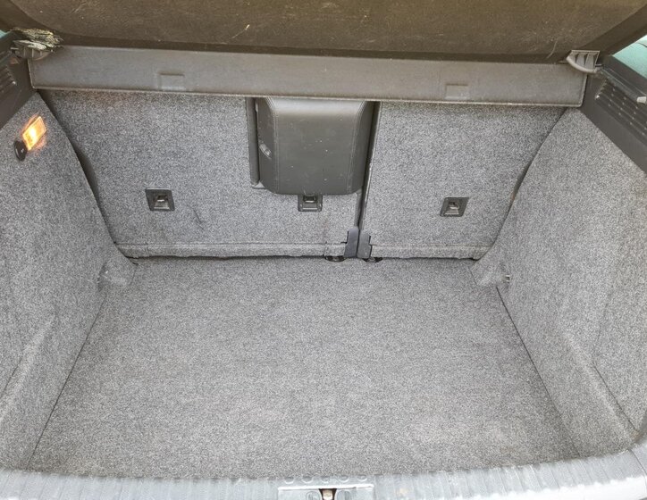 Volkswagen Tiguan SUV 2,0 l 103 kw