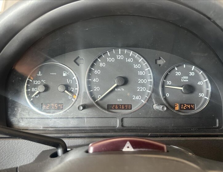 Mercedes-Benz Třídy M SUV / Terénní 2,7 l 120 kw