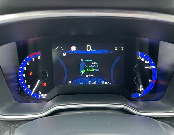 Toyota Corolla Sedan 1,5 l 92 kw