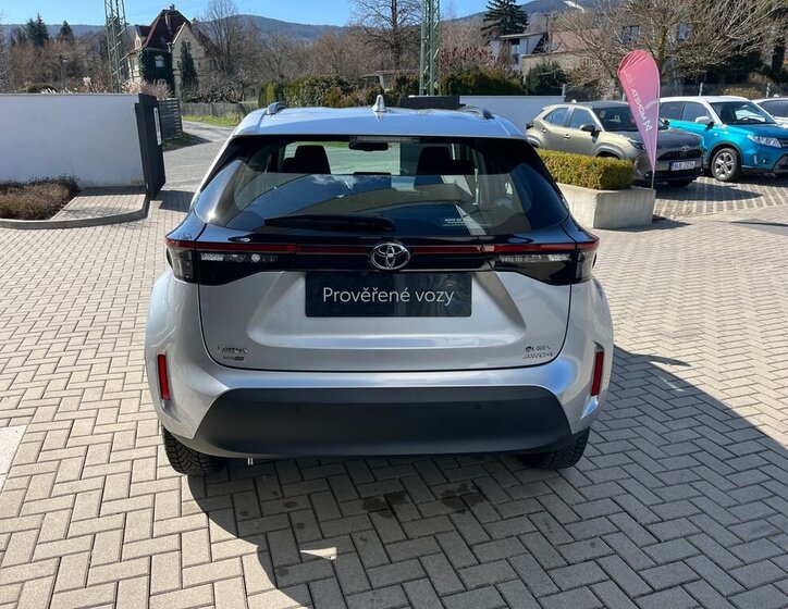 Toyota Yaris Cross SUV / Terénní 1,5 l 68 kw