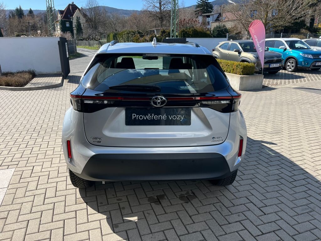 Toyota Yaris Cross SUV / Terénní 1,5 l 68 kw