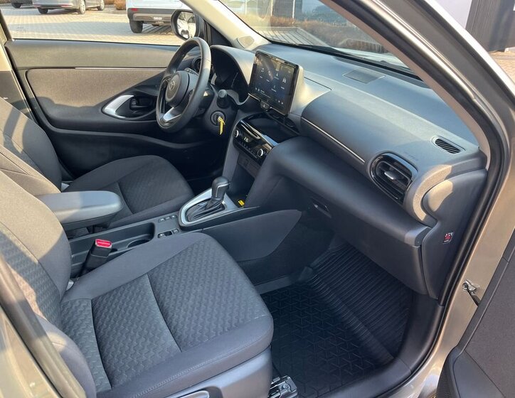 Toyota Yaris Cross SUV / Terénní 1,5 l 68 kw
