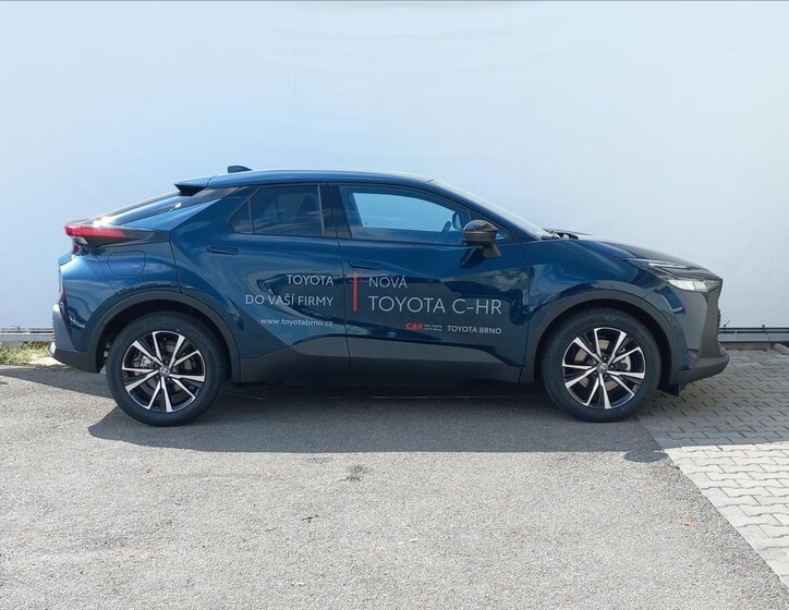 Toyota C-HR Hatchback 2,0 l 111 kw
