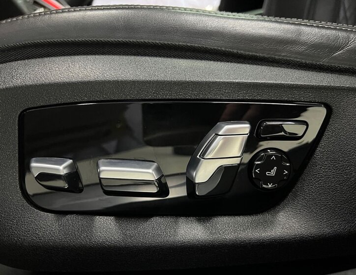 BMW Řada 7 Sedan 3,0 l 294 kw