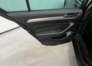 Volkswagen Passat Sedan 1,5 l 110 kw