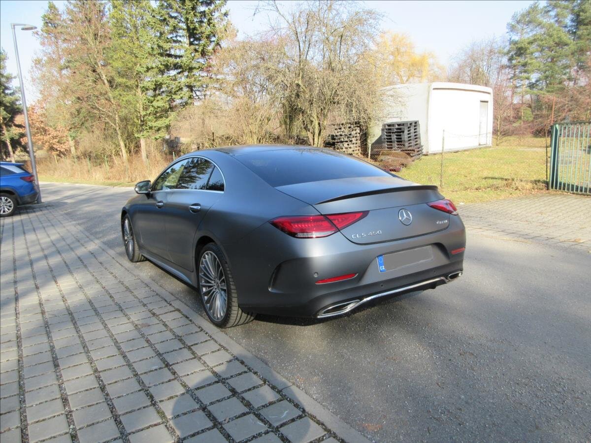 Mercedes-Benz CLS Sedan 3,0 l 270 kw