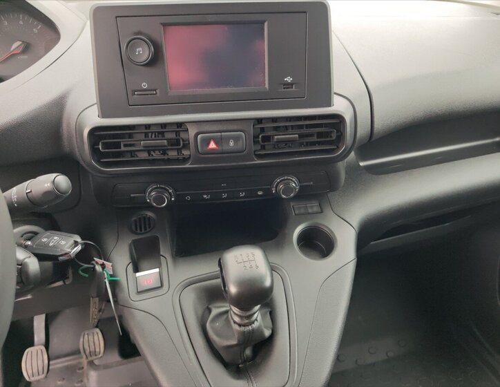 Peugeot Partner Ostatní 1,5 l 75 kw