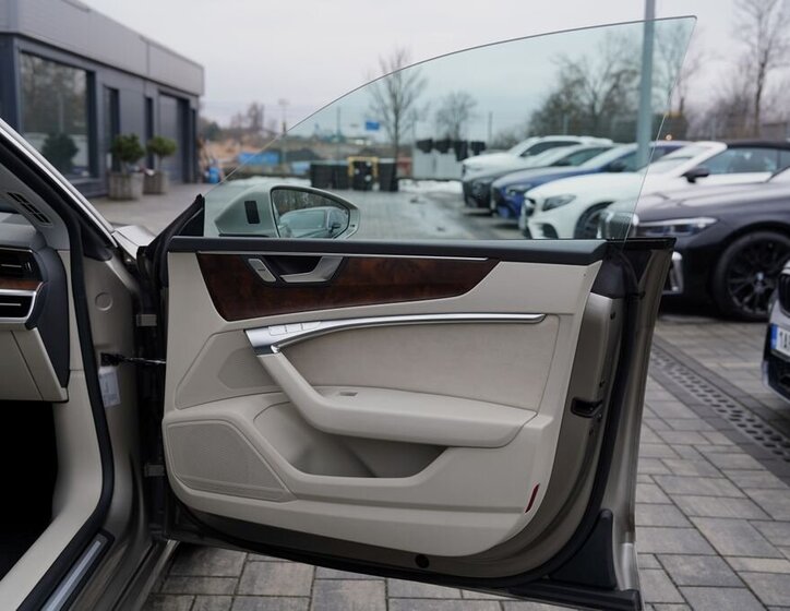 Audi A7 Sedan 3,0 l 210 kw