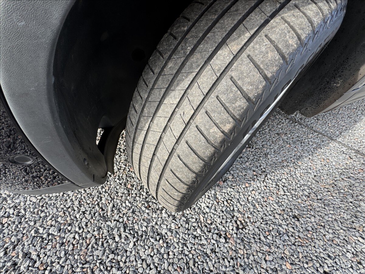 Volkswagen Tiguan SUV 2,0 l 103 kw