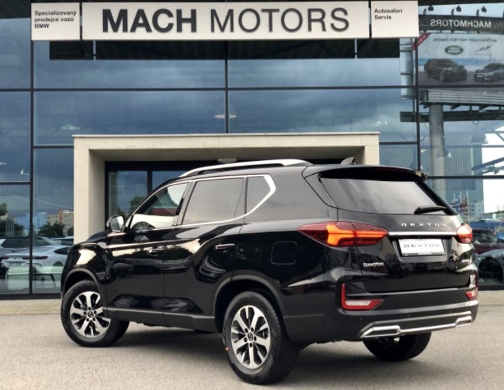 SsangYong Rexton 7
