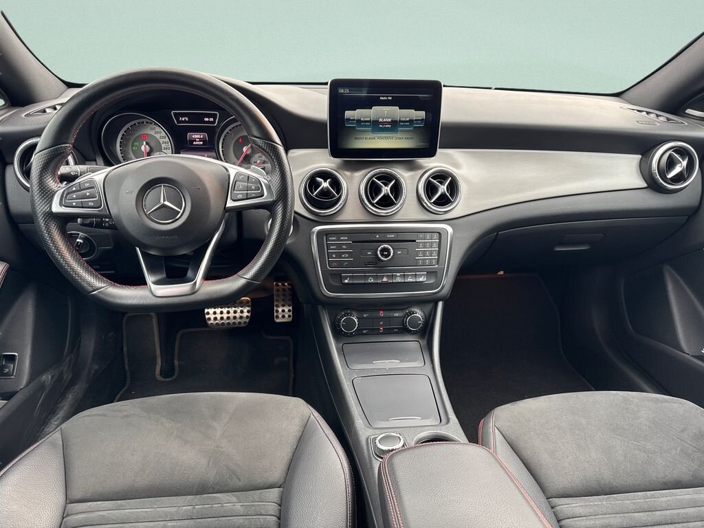 Mercedes-Benz CLA MPV 0,0 130 kw