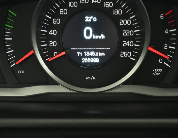 Volvo XC60 SUV / Terénní 2,4 l 133 kw