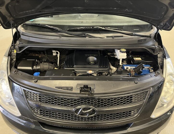 Hyundai H 1 MPV 2,5 l 125 kw