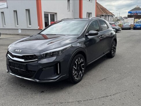 KIA XCeed CUV / Crossover 1,6 l 110 kw